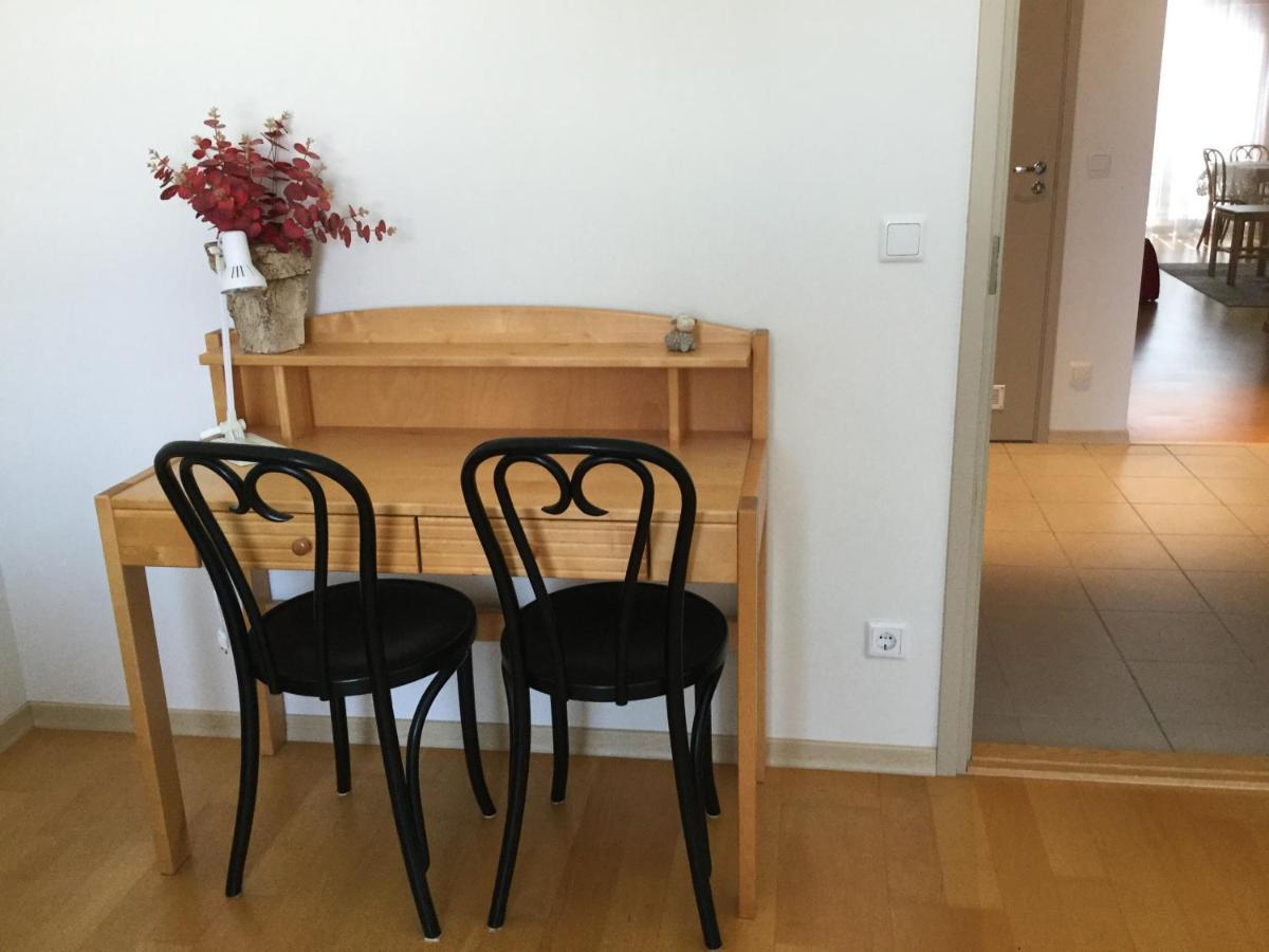 Kuressaare Tallinn Street Apartments Ngoại thất bức ảnh