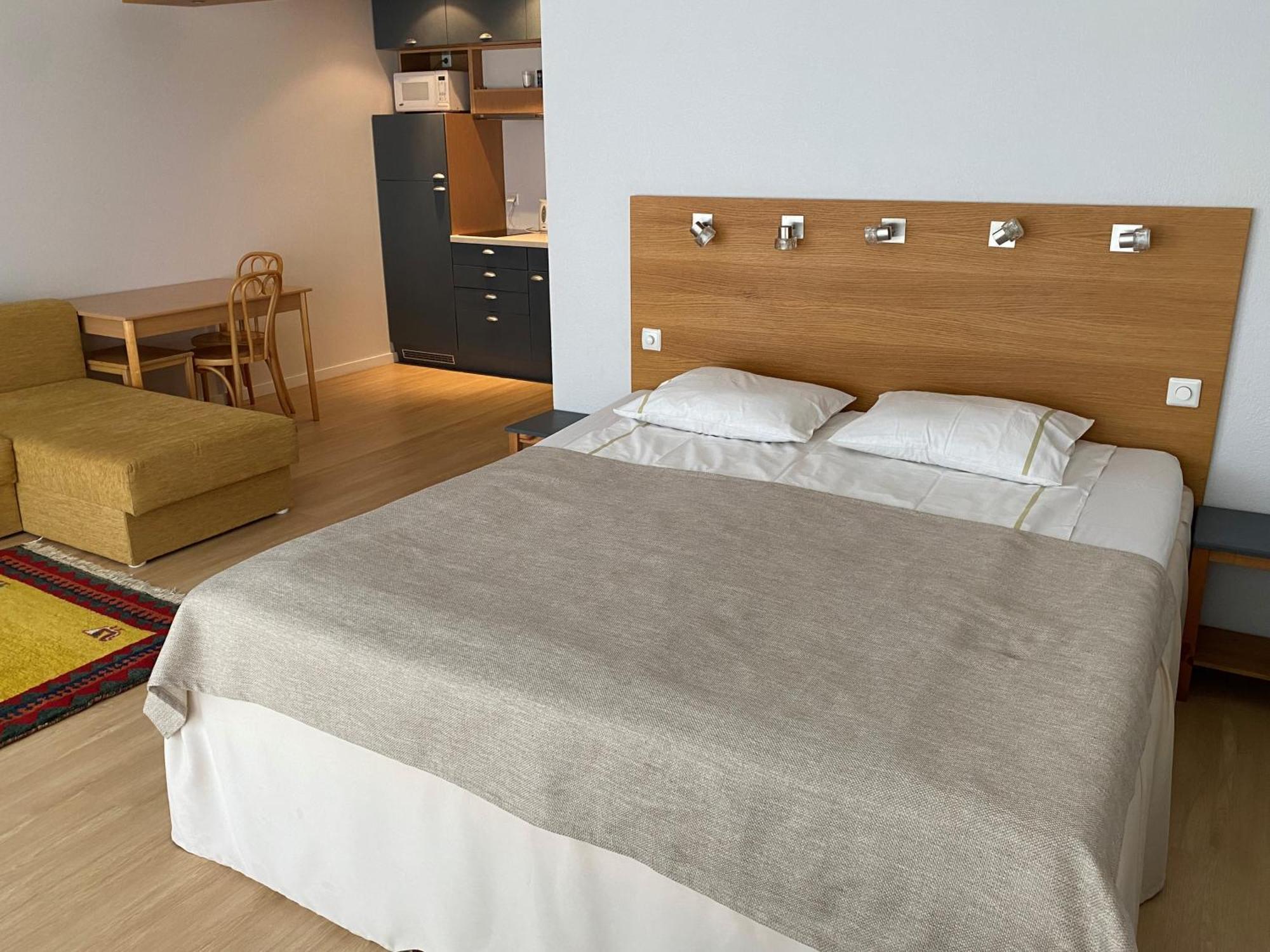 Kuressaare Tallinn Street Apartments Ngoại thất bức ảnh